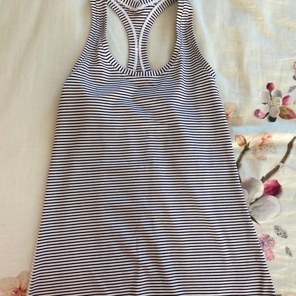 Lululemon size 4 racerback striped tank top